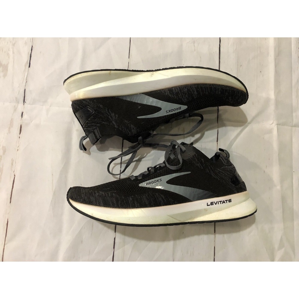 Brooks Levitate 4 Running Shoes Women's Size 9 B Black White
